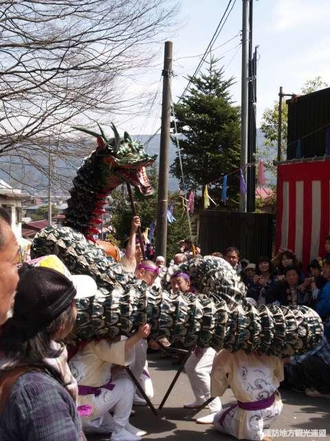 上社里曳き神賑い　龍神の舞3