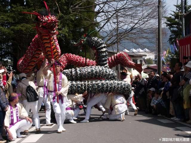 上社里曳き神賑い　龍神の舞4